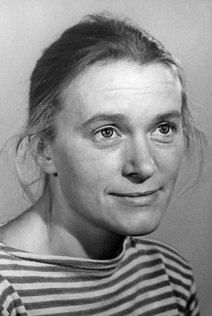 Фото талызиной валентины. Валентина Талызина в молодости. Валентина Талызина молодая. Талызина Валентина актриса в молодости. Валентина Талызина фото в молодости.