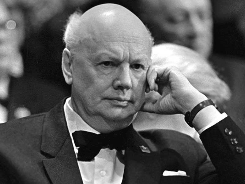 Завадский юрий александрович режиссер. Завадский режиссер. Юрий завадский режиссер. Завадский юрий александрович режиссер. Завадский юрий александрович режиссер.